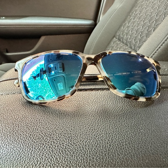 Costa Del Mar May Premium Polarized 580 Lenses - Picture 2 of 5